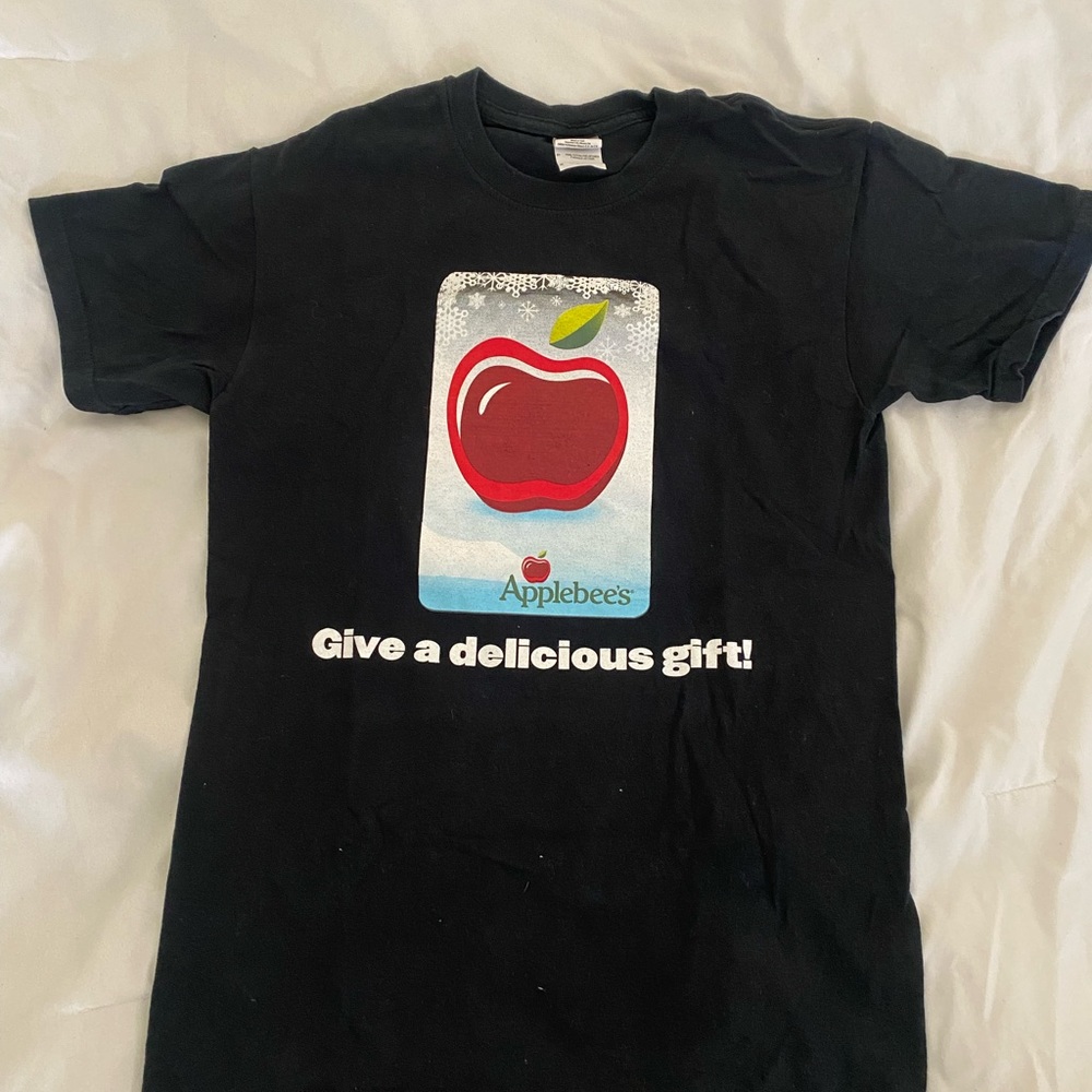 Applebees T shirt Size Small